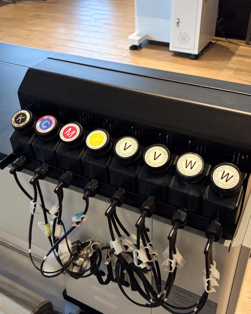 30 CM UV-DTF Soğuk Baskı Makinesi – Showroom (XP600)