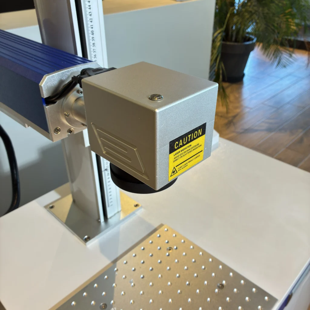 30W Fiber Lazer Markalama Makinesi